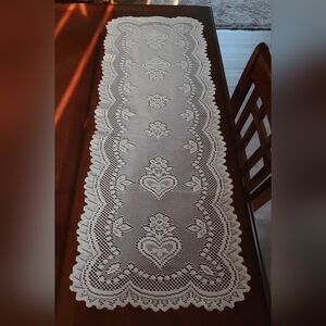Table Runner